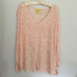 🌻Free People lightweight top